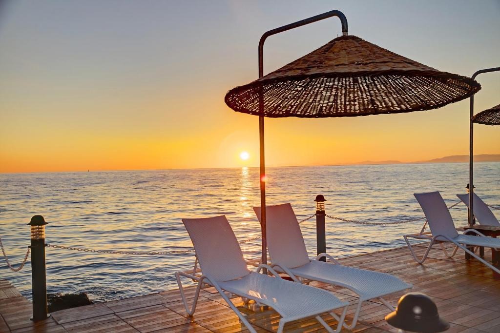 هتل له بلو کوش آداسی